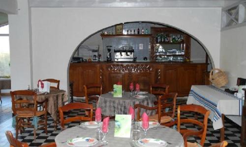 Hotel Au Bon Coin Lurbe-Saint-Christau Zewnętrze zdjęcie