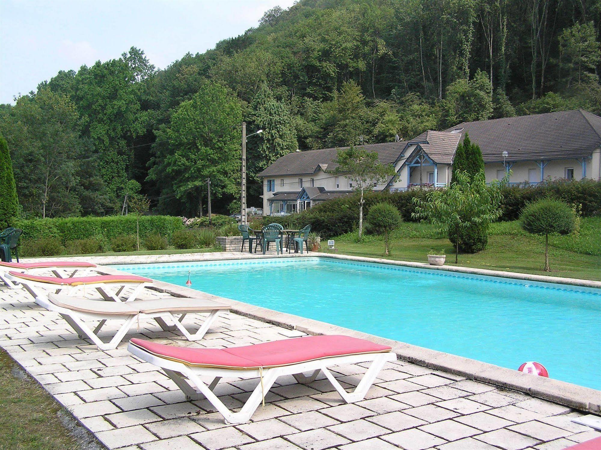 Hotel Au Bon Coin Lurbe-Saint-Christau Zewnętrze zdjęcie